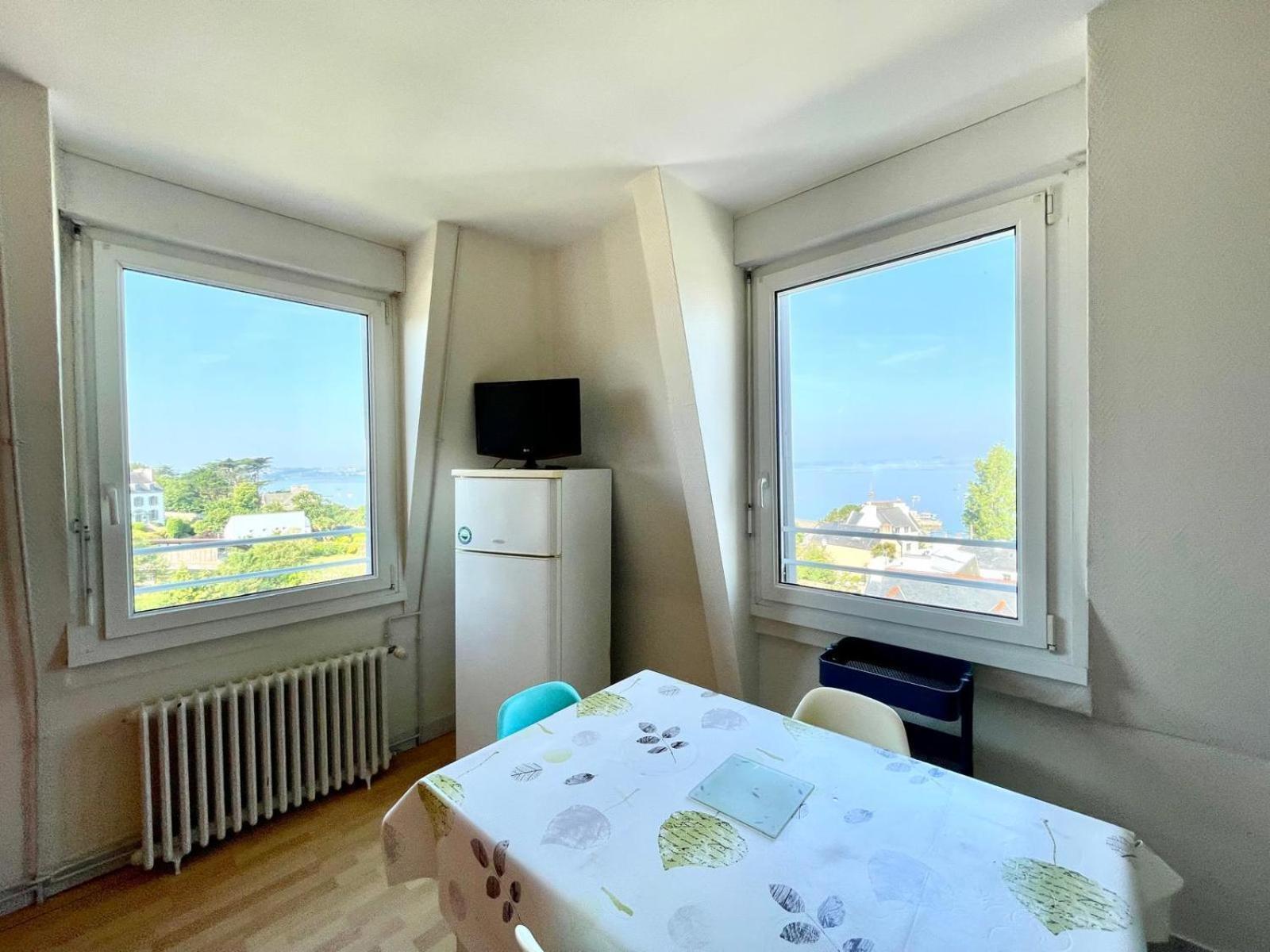 Residence Des Bains Карантек Номер фото